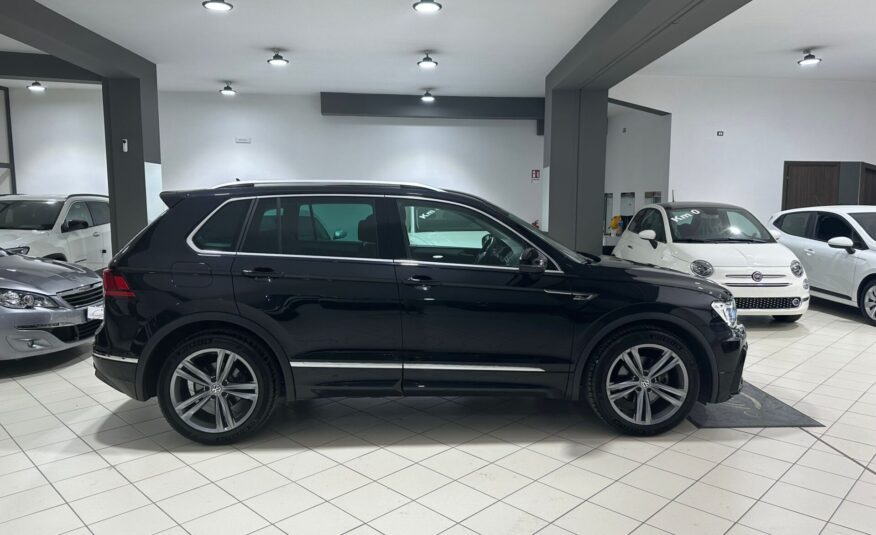 Volkswagen Tiguan 1.6 TDI R-LINE