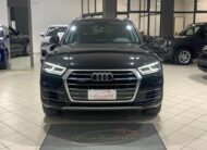 AUDI Q5 35 TDI S tronic Business