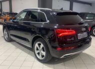 AUDI Q5 35 TDI S tronic Business