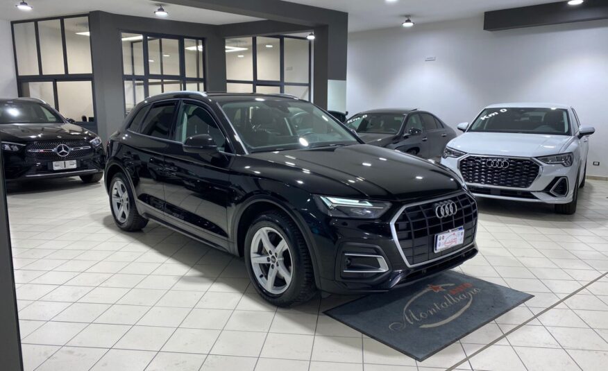 AUDI Q5 35 TDI S tronic Business