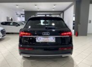 AUDI Q5 35 TDI S tronic Business