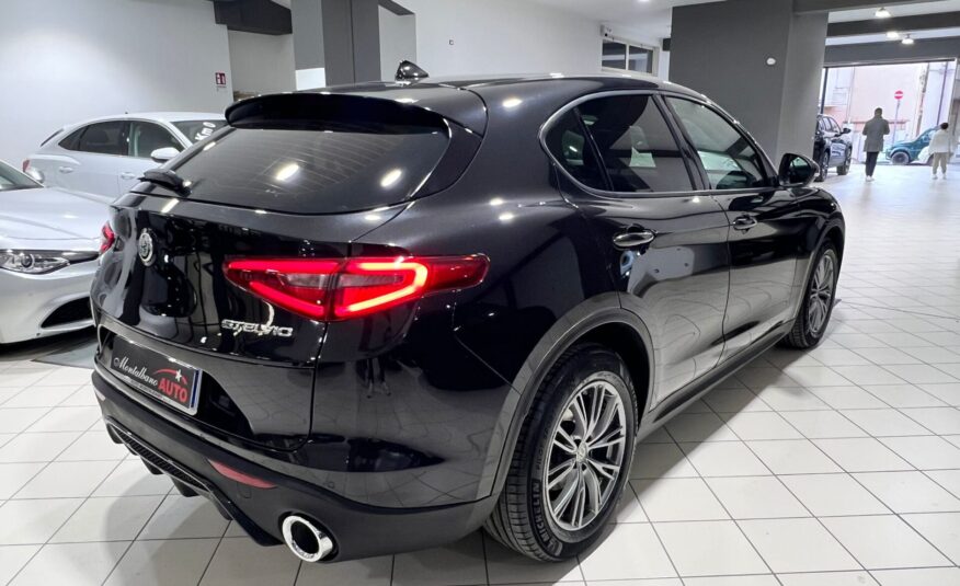 Alfa Romeo Stelvio 2.2 Turbodiesel 180 CV AT8 RWD Executive