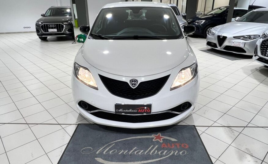 Lancia Ypsilon 1.2 69 CV 5 porte Platinum