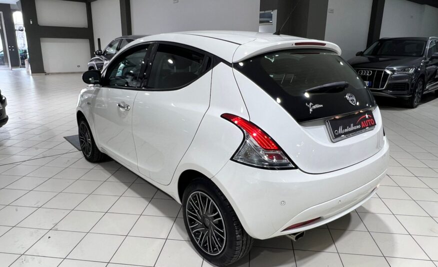 Lancia Ypsilon 1.2 69 CV 5 porte Platinum