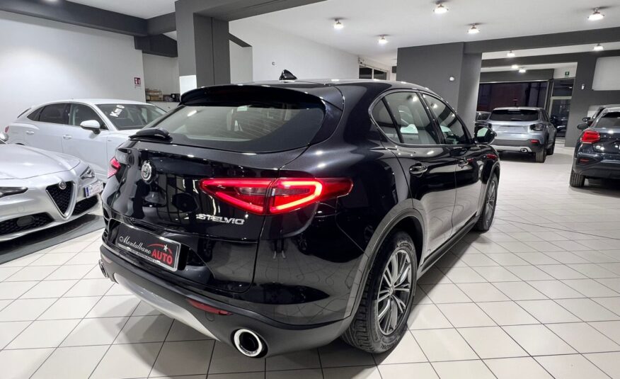 Alfa Romeo Stelvio 2.2 Turbodiesel 160 CV AT8 RWD Business