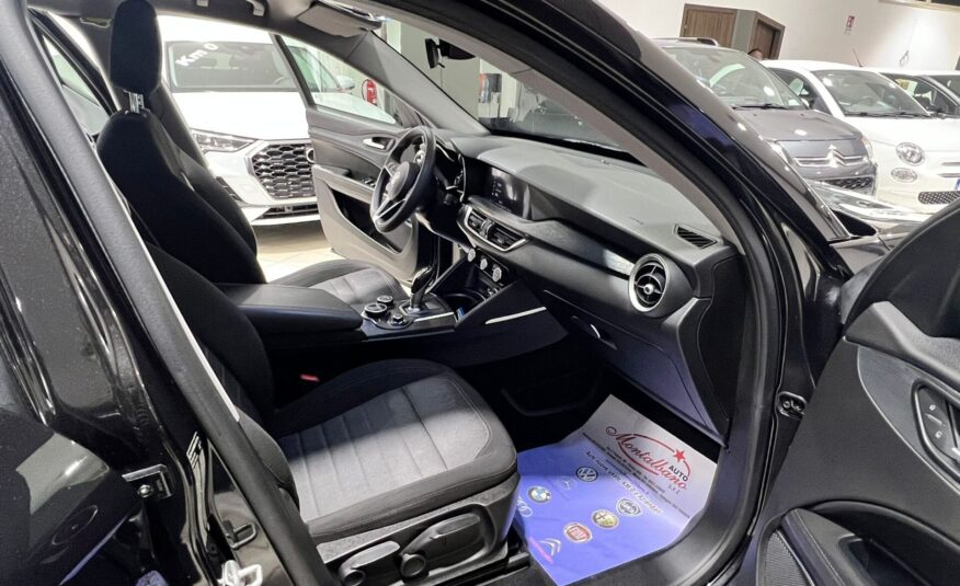 Alfa Romeo Stelvio 2.2 Turbodiesel 160 CV AT8 RWD Business