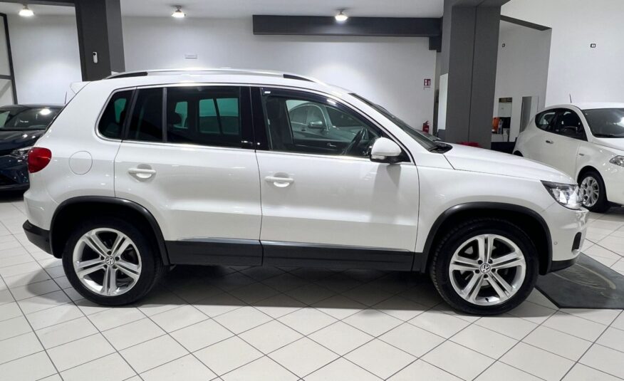 Volkswagen Tiguan 2.0 TDI 177 CV 4MOTION R-Line BlueMotion Tech.