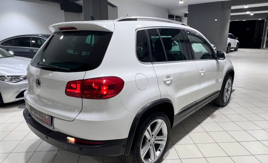 Volkswagen Tiguan 2.0 TDI 177 CV 4MOTION R-Line BlueMotion Tech.