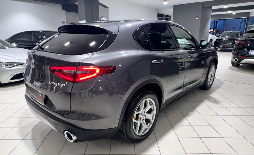 Alfa Romeo Stelvio 2.2 Turbodiesel 190 CV AT8 Q4 Executive